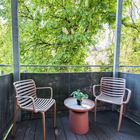 Stilvolle Mit Balkon- Wenige Gehminuten Von Der Altstadt * アウグスブルク