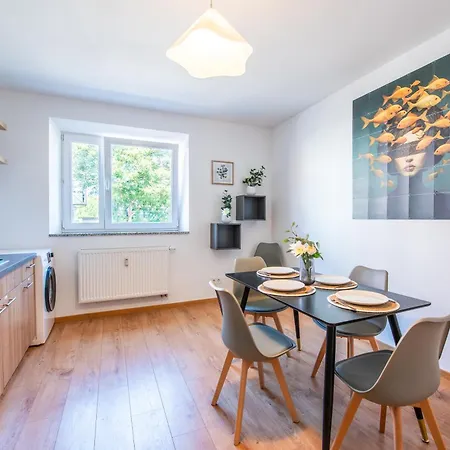 Apartament Stilvolle Mit Balkon- Wenige Gehminuten Von Der Altstadt